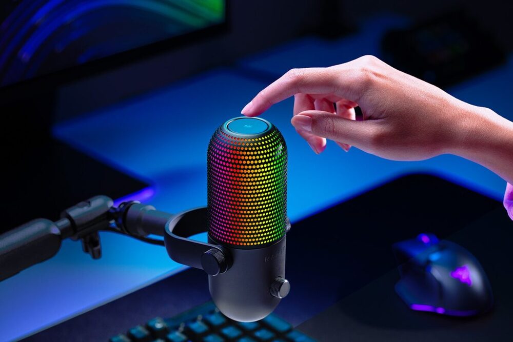 RAZER SEIREN V3 CHROMA - RGB USB CONDENSER MICROPHONE - GAIN LIMITER - BUILD-IN SHOCK ABSORB