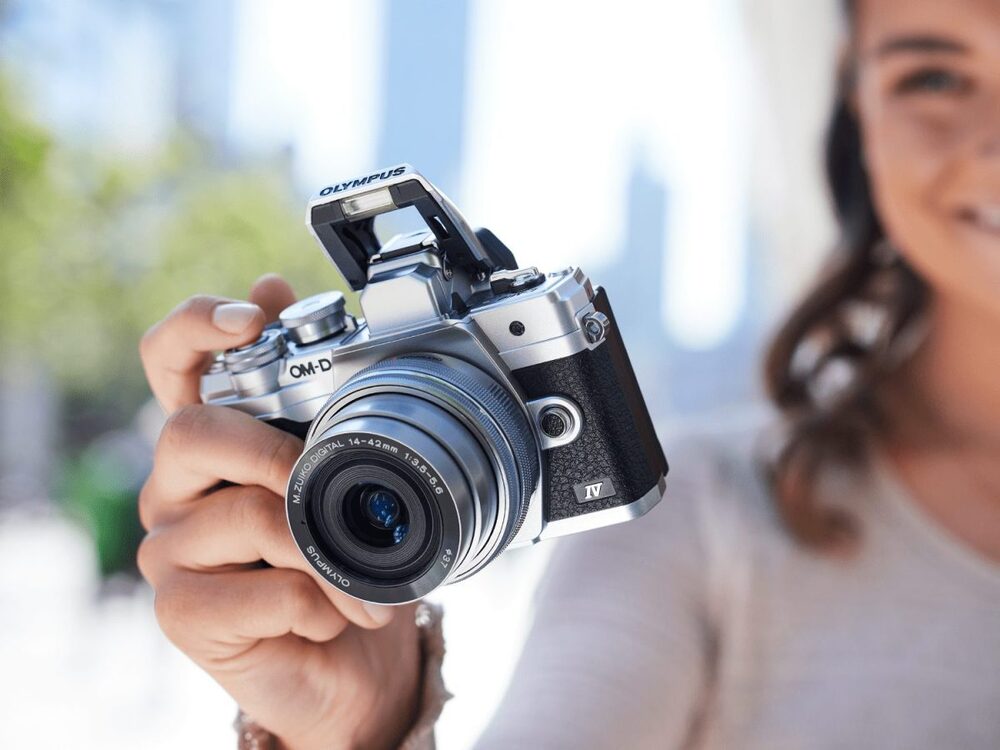 OLYMPUS E-M10 IV CAMERA 1442 EZ PANCAKE KIT SLV/SLV,  M.ZUIKO DIGITAL ED 14-42MM F3.5-5.6 EZ SILVER