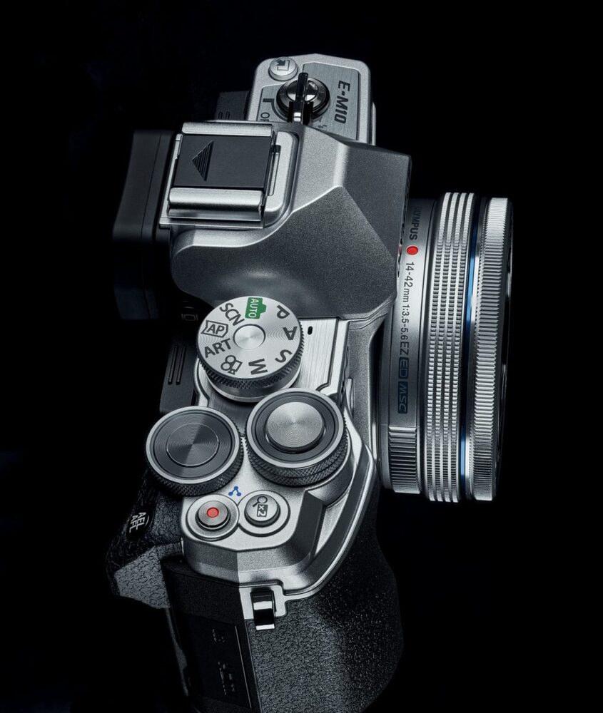 OLYMPUS E-M10 IV CAMERA 1442 EZ PANCAKE KIT SLV/SLV,  M.ZUIKO DIGITAL ED 14-42MM F3.5-5.6 EZ SILVER