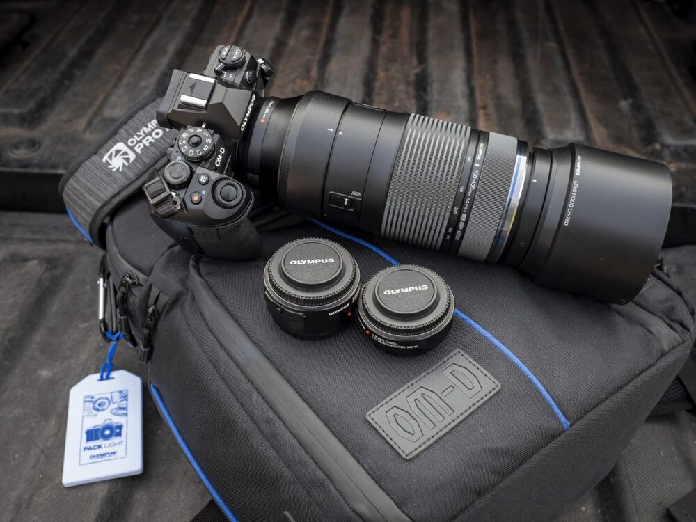 OLYMPUS M.ZUIKO DIGITAL ED 100-400MM LENS F5.0-6.3 IS / EZ-M1040 BLACK